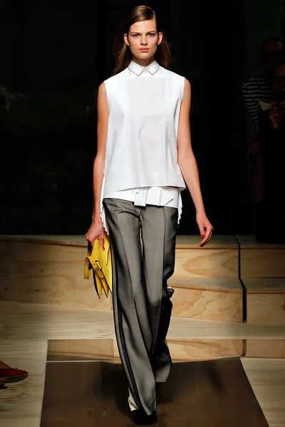 Look 24